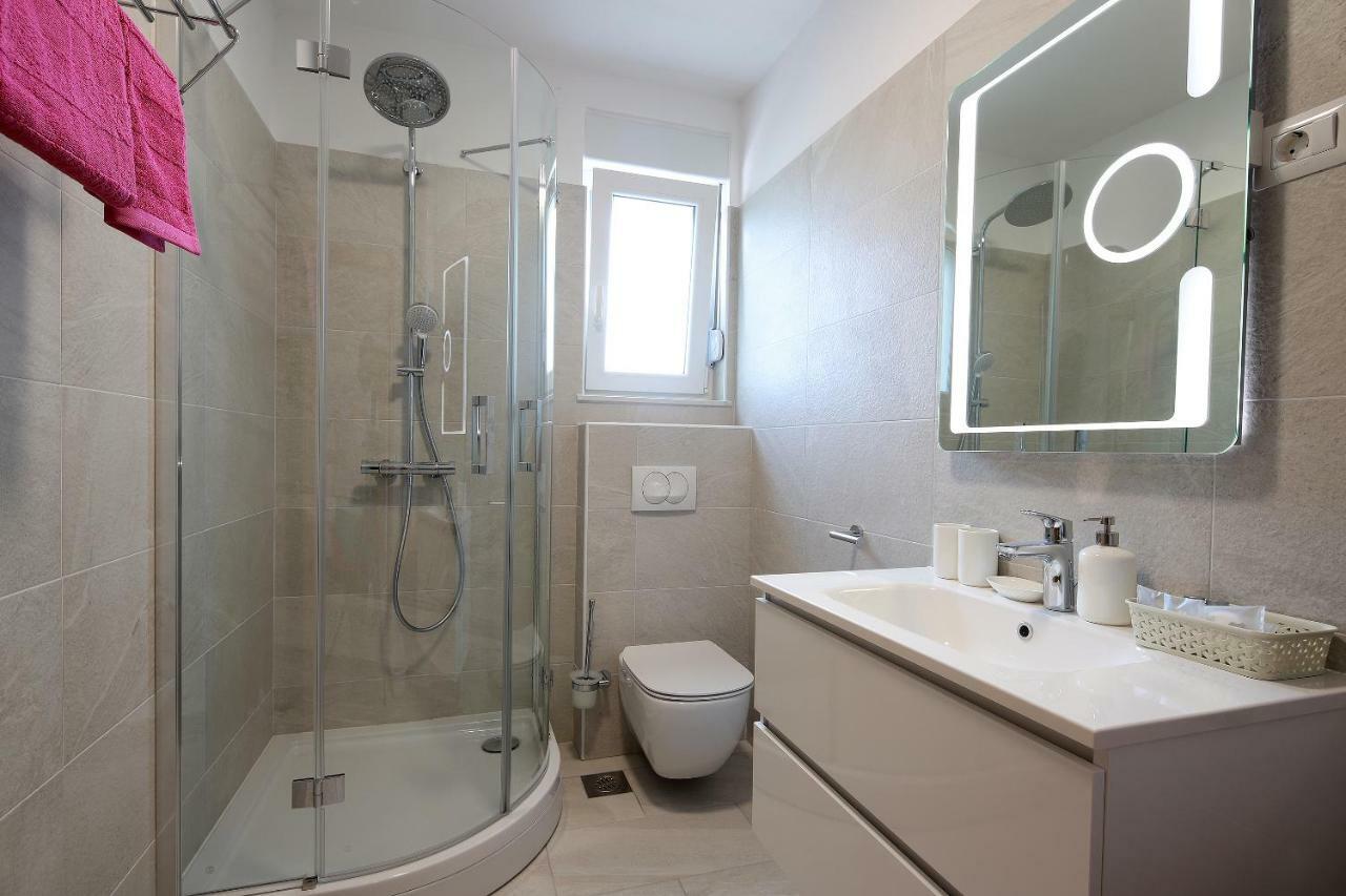 Apartmani Judita Pinezići Exteriér fotografie