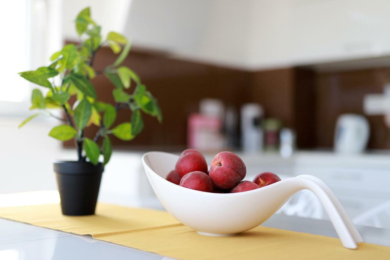 Apartmani Judita Pinezići Exteriér fotografie